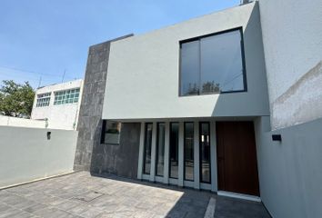 Casa en  Circuito Diplomáticos, Ciudad Satélite, Naucalpan De Juárez, Estado De México, México
