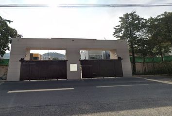 Casa en fraccionamiento en  Circuito Del Valle Azul, Lomas De Valle Escondido, Ciudad López Mateos, Estado De México, México