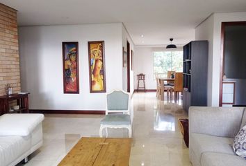 Apartment for rent in Santa María de Los Ángeles, Medellín