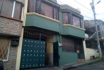 Casa en  Calle O9f, Quito, Ecu