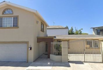 Casa en  Heriberto Jara, Otay Constituyentes, Tijuana, Baja California, México