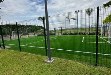 Terreno Comercial en  Urbanización Puerta Al Río, Samborondón, Ecuador