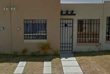 Casa en fraccionamiento en  Calle Nudo, Fraccionamiento Altavela, San Clemente De Lima, Nayarit, México