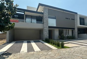 Casa en condominio en  De Los Sauces, Fraccionamiento Arauca I, Zapopan, Jalisco, 45160, Mex