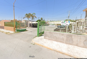 Casa en fraccionamiento en  Cda. Del Jade 63, Residencial Del Nte, 27274 Torreón, Coah., México