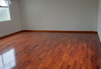 Departamento en  Av. Pedro Venturo, Santiago De Surco, Perú