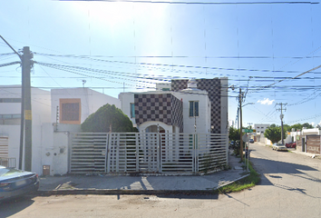 Casa en  Av. Maxuxac, Comité Proterritorio, Chetumal, Quintana Roo, México