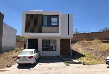 Casa en fraccionamiento en  Calle Sendero De Los Abedules, Senderos De Monte Verde, Tlajomulco De Zúñiga, Jalisco, 45646, Mex