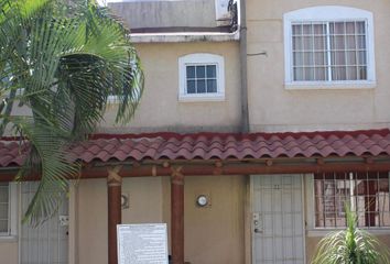 Casa en fraccionamiento en  Ixtapa, Zihuatanejo, Zihuatanejo De Azueta