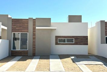 Casa en fraccionamiento en  Calle Mangle, La Cañada, La Paz, Baja California Sur, 23084, Mex