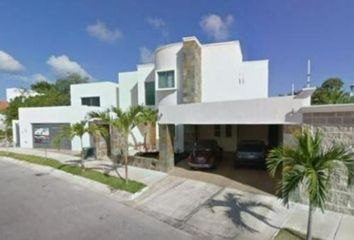 Casa en  Avenida Holbox 2, Supermanzana 12sm 12, Cancún, Quintana Roo, México