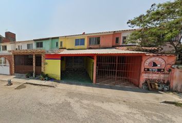 Casa en  Calle Caracol, Fraccionamiento Geovillas Los Pinos, Geovillas Los Pinos, Fraccionamiento Geovillas Los Pinos, Veracruz, México