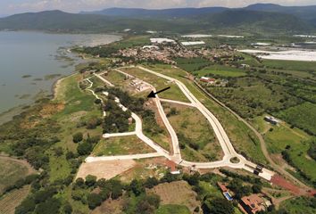 Lote de Terreno en  Lago Luna Tuxcueca (acceso Principal), Tuxcueca, Jalisco, México