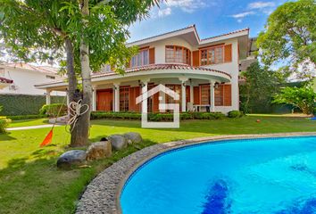 Casa en  Unioro, Avenida Circunvalación Norte, Machala, Ecuador