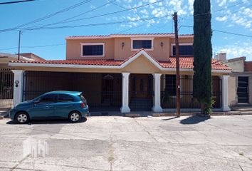 Casa en  Calle Jose Eligio Muñoz, Centro, Parral, Chihuahua, México