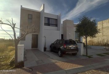 Casa en  Ciudad Maderas, Anillo Vial Iii Oriente, Ciudad Maderas, Querétaro, México