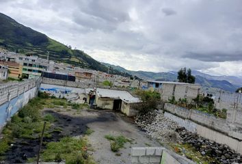 Terreno Comercial en  Av. La Ecuatoriana & Luis Riofrio, Quito, Ecuador