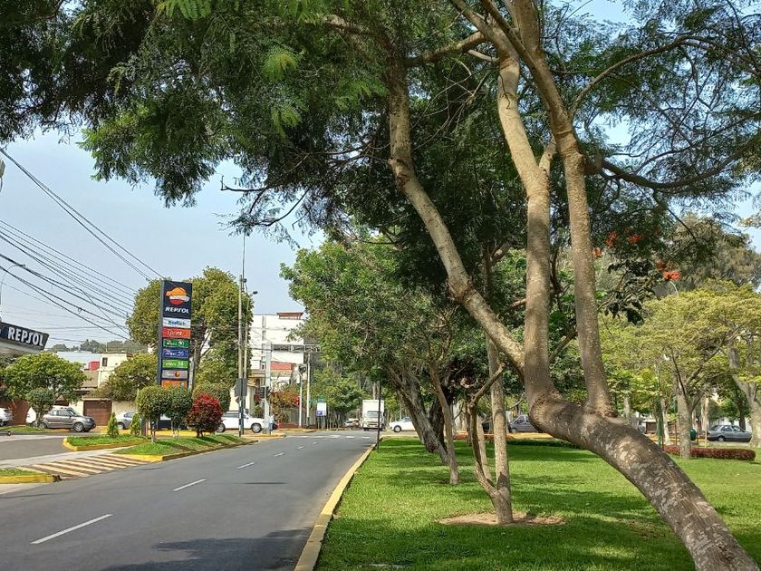 Departamento en alquiler Avenida Del Parque Sur, San Isidro, Perú