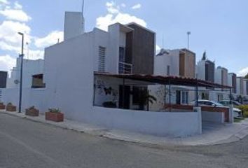 Casa en fraccionamiento en  Sabino 27, Bosques De San Juan, Club De Golf, San Juan Del Río, Querétaro, México