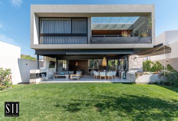 Casa en  Blvd. Altozano, Santiago De Querétaro, Querétaro, México