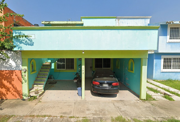 Casa en  C. 3 Sur, Progresivo Ciudad Industrial, Villahermosa, Tabasco, México