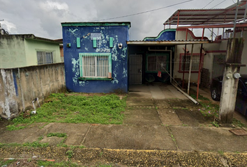 Casa en fraccionamiento en  Colibrí 201, Las Arboledas, Fraccionamiento Las Arboledas, Veracruz, México