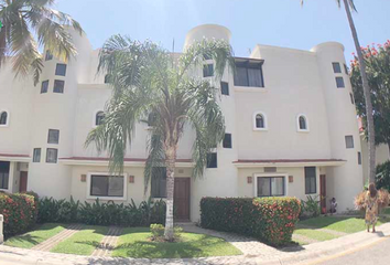 Villa en  Condominio Villas Golf Diamante, Boulevard De Las Naciones, Playa Diamante, La Poza, Acapulco, Guerrero, México