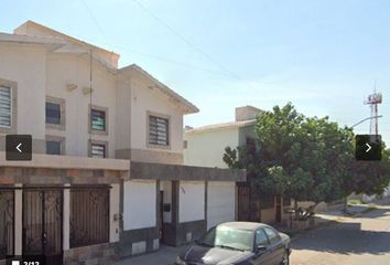 Casa en  Isidro Leal Rodríguez, Los Álamos, Gómez Palacio, Durango, México