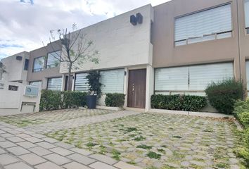 Casa en fraccionamiento en  Calle Nueva España, Zacango, Calimaya, México, 52227, Mex