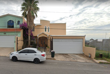 Casa en  Calle Juan Bernardo, La Cañada, Chihuahua, México