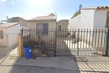Casa en fraccionamiento en  Adolfo Ruiz Cortines, Ensenada, Baja California, México