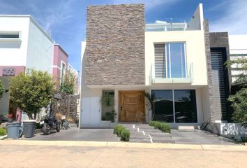 Casa en fraccionamiento en  La Romana 222, Provenza Residencial, San Agustín, Jalisco, México
