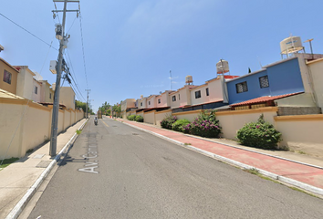 Casa en fraccionamiento en  Avilés, Paseos De Santiago, Coyula, Jalisco, México