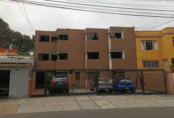 Departamento en  Avenida Alfredo Franco 290, Santiago De Surco, Perú