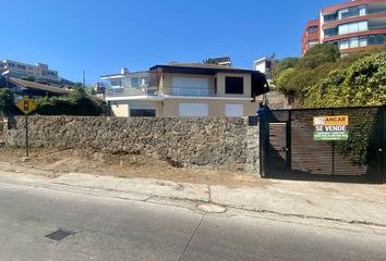 Casa en  Avenida Edmundo Eluchans 1058, Viña Del Mar, Chile