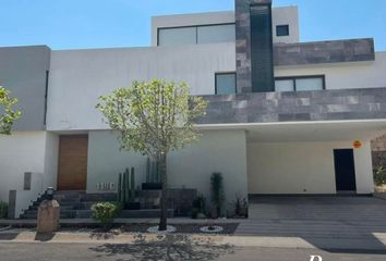 Casa en fraccionamiento en  La Loma Residencial & Club De Golf, Circuito La Loma, Lomas Del Tecnologico, San Luis Potosí, México