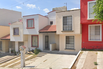 Casa en fraccionamiento en  Calle De La Sagrada Familia 503, Villas De Santiago, Santiago De Querétaro, Qro., México