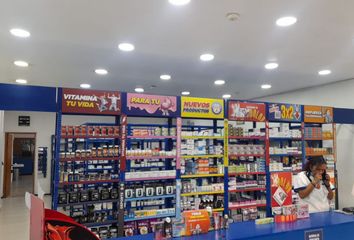 Local comercial en  Farmacias Similares, Avenida Toltecas, Tlanepantla Centro, Fraccionamiento San Javier, Tlalnepantla De Baz, México, 54030, Mex