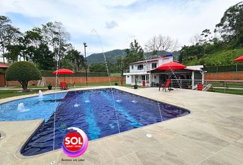 Villa-Quinta en  La Honda, Pereira, Risaralda, Colombia