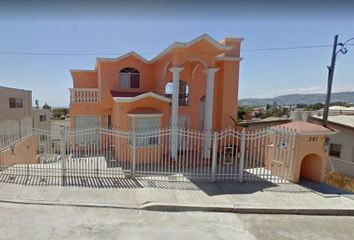 Casa en  Paseo De Las Flores 381, Valle Dorado, Ensenada, Baja California, México