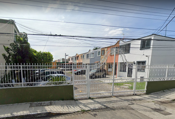 Casa en  Calle Volcán Cofre De Perote 5795, Colli Urbano, Zapopan, Jalisco, México