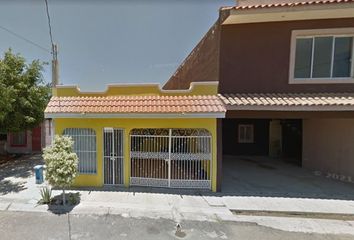 Casa en  Calle David Alfaro Siqueiros 27, Villa Verde, Mazatlán, Sinaloa, México