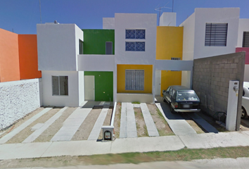 Casa en fraccionamiento en  Mtro. Candelario Rivas, Vista Las Cumbres, Aguascalientes, Ags., México
