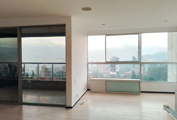 Apartamento en  El Tesoro, Medellín