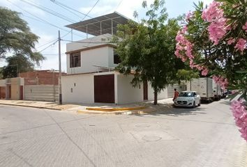 Casa en  Jiron Enrique Del Villar, Piura, Perú