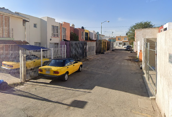 Casa en  Calle Paseo Del Perico, Pinar De Las Palomas, Tonalá, Jalisco, México