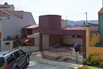 Casa en  C. Bosques De Arabedes 35, Mz 002, Paseos Del Bosque, 53297 Naucalpan De Juárez, Méx., México