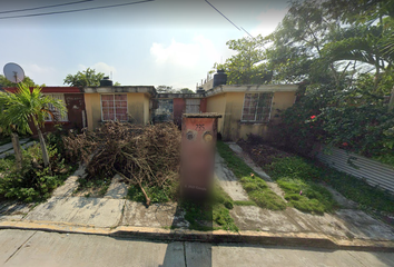 Casa en  Tikal, Francisco Villa, Coatzacoalcos, Veracruz, México