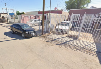 Casa en  Av San Luis Potosí, Misión De San Ignacio, Mexicali, Baja California, México