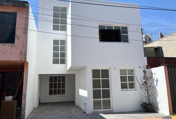 Casa en condominio en  San Lorenzo Tepaltitlan, Rincón De San Lorenzo, San Lorenzo Tepaltitlán, Estado De México, México